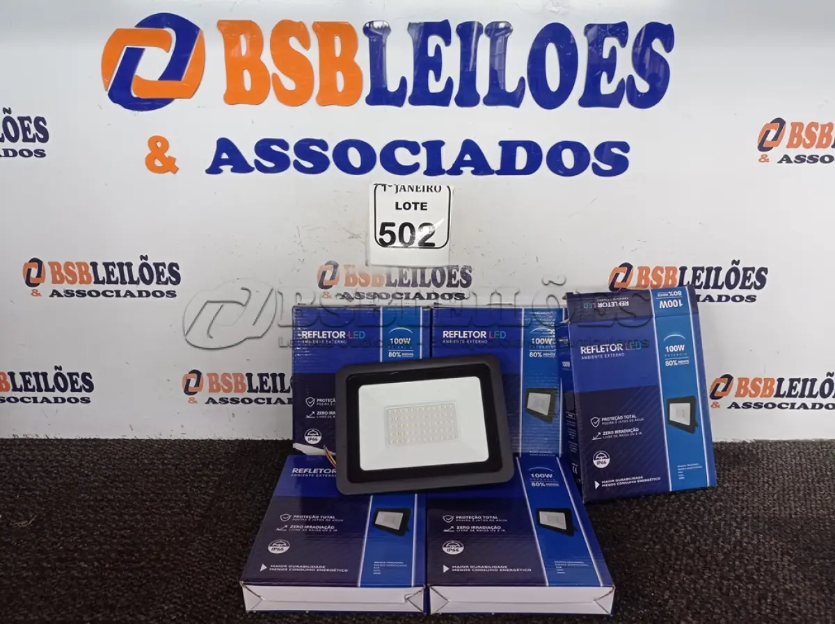 LOTE 502 - 05 REFLETORES DE LED AMBIENTE EXTERNO 100W CADA(NOVO). (NO ESTADO) ATENÇÃO! FAZER A VISITAÇÃO ANTES DE ARREMATAR, NÃO SABEMOS SE FUNCIONA. LEILÃO NÃO TEM GARANTIA E NEM DEVOLUÇÃO, SUJEITO A POSSÍVEIS AVARIAS VISÍVEIS/OCULTAS E/OU AUSÊNCIA DE COMPONENTES.
