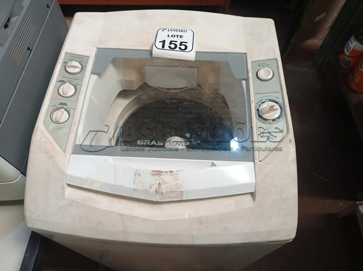 LOTE 155 - 01 MÁQUINA DE LAVAR ROUPAS BRASTEMP 7KG. (NO ESTADO) ATENÇÃO! FAZER A VISITAÇÃO ANTES DE ARREMATAR, NÃO SABEMOS SE FUNCIONA. LEILÃO NÃO TEM GARANTIA E NEM DEVOLUÇÃO, SUJEITO A POSSÍVEIS AVARIAS VISÍVEIS/OCULTAS E/OU AUSÊNCIA DE COMPONENTES.
