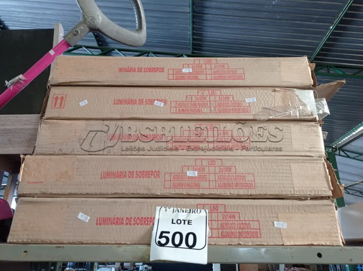 LOTE 500 - 05 LUMINÁRIAS DE EMBUTIR MARCA LUMILUZ. (NO ESTADO) ATENÇÃO! FAZER A VISITAÇÃO ANTES DE ARREMATAR, NÃO SABEMOS SE FUNCIONA. LEILÃO NÃO TEM GARANTIA E NEM DEVOLUÇÃO, SUJEITO A POSSÍVEIS AVARIAS VISÍVEIS/OCULTAS E/OU AUSÊNCIA DE COMPONENTES.