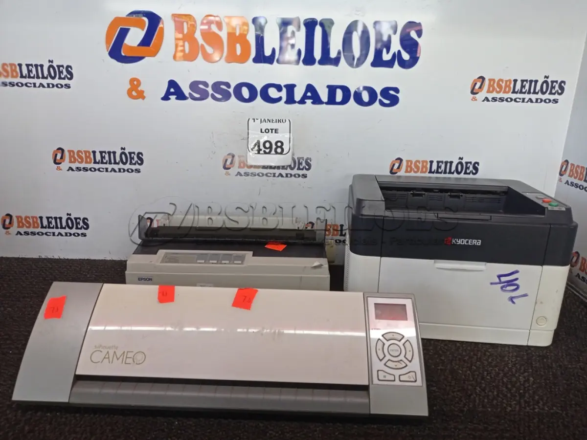LOTE 498 - 01 IMPRESSORA SILHOUTE CAMEO E 01 IMPRESSORA EPSON. (NO ESTADO) ATENÇÃO! FAZER A VISITAÇÃO ANTES DE ARREMATAR, NÃO SABEMOS SE FUNCIONA. LEILÃO NÃO TEM GARANTIA E NEM DEVOLUÇÃO, SUJEITO A POSSÍVEIS AVARIAS VISÍVEIS/OCULTAS E/OU AUSÊNCIA DE COMPONENTES.