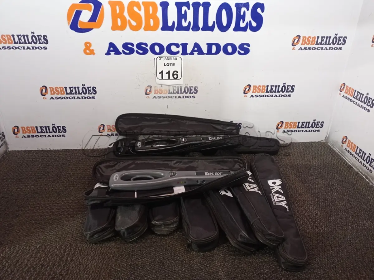 LOTE 116 - 10 DETECTORES DE METAIS KAY. (NO ESTADO) ATENÇÃO! FAZER A VISITAÇÃO ANTES DE ARREMATAR, NÃO SABEMOS SE FUNCIONA. LEILÃO NÃO TEM GARANTIA E NEM DEVOLUÇÃO, SUJEITO A POSSÍVEIS AVARIAS VISÍVEIS/OCULTAS E/OU AUSÊNCIA DE COMPONENTES.