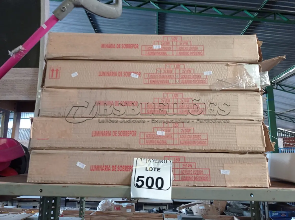 LOTE 500 - 05 LUMINÁRIAS DE EMBUTIR MARCA LUMILUZ. (NO ESTADO) ATENÇÃO! FAZER A VISITAÇÃO ANTES DE ARREMATAR, NÃO SABEMOS SE FUNCIONA. LEILÃO NÃO TEM GARANTIA E NEM DEVOLUÇÃO, SUJEITO A POSSÍVEIS AVARIAS VISÍVEIS/OCULTAS E/OU AUSÊNCIA DE COMPONENTES.