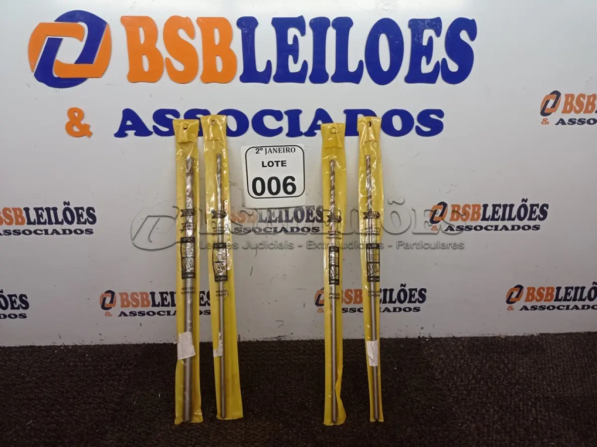 LOTE 006 - 04 BROCAS P/MOURÃO E FIBROCIMENTO 5/16” 400MM MARCA FERTAK E 01 BROCA P/MOURÃO E FIBROCIMENTO 1/2” 400MM MARCA FERTAK (NOVO). (NO ESTADO) ATENÇÃO! FAZER A VISITAÇÃO ANTES DE ARREMATAR, NÃO SABEMOS SE FUNCIONA. LEILÃO NÃO TEM GARANTIA E NEM DEVOLUÇÃO, SUJEITO A POSSÍVEIS AVARIAS VISÍVEIS/OCULTAS E/OU AUSÊNCIA DE COMPONENTES.