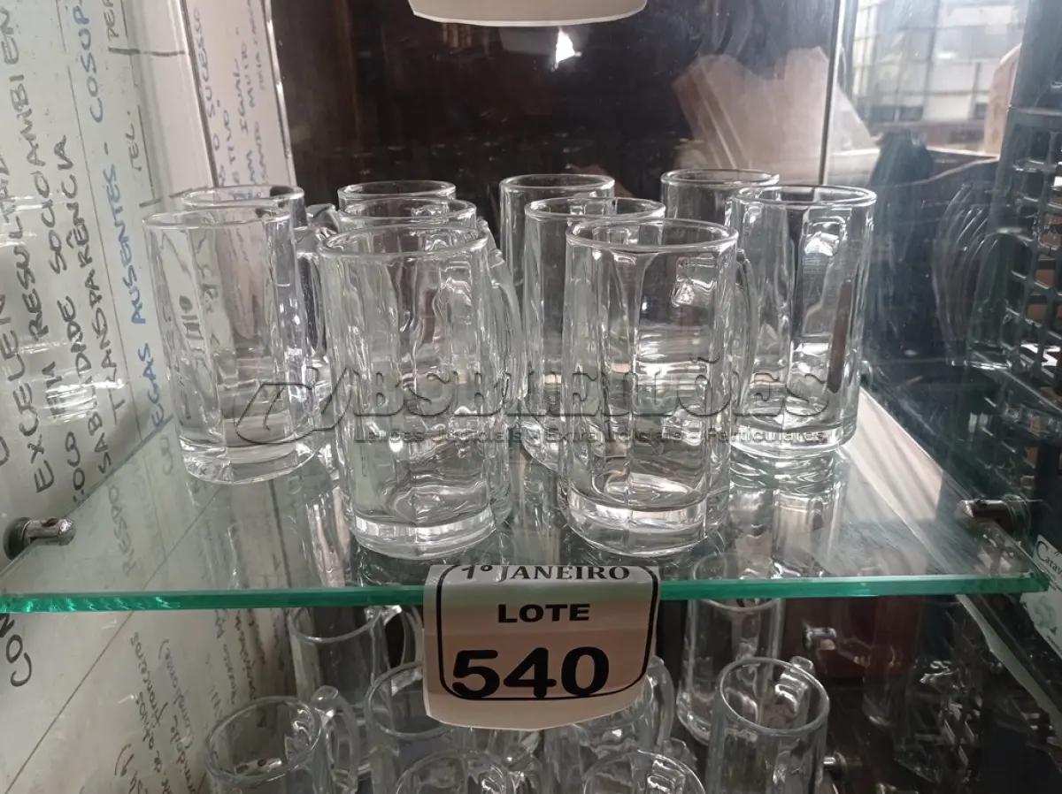 LOTE 540 - 10 CANECAS DE VIDRO. (NO ESTADO) ATENÇÃO! FAZER A VISITAÇÃO ANTES DE ARREMATAR, NÃO SABEMOS SE FUNCIONA. LEILÃO NÃO TEM GARANTIA E NEM DEVOLUÇÃO, SUJEITO A POSSÍVEIS AVARIAS VISÍVEIS/OCULTAS E/OU AUSÊNCIA DE COMPONENTES.