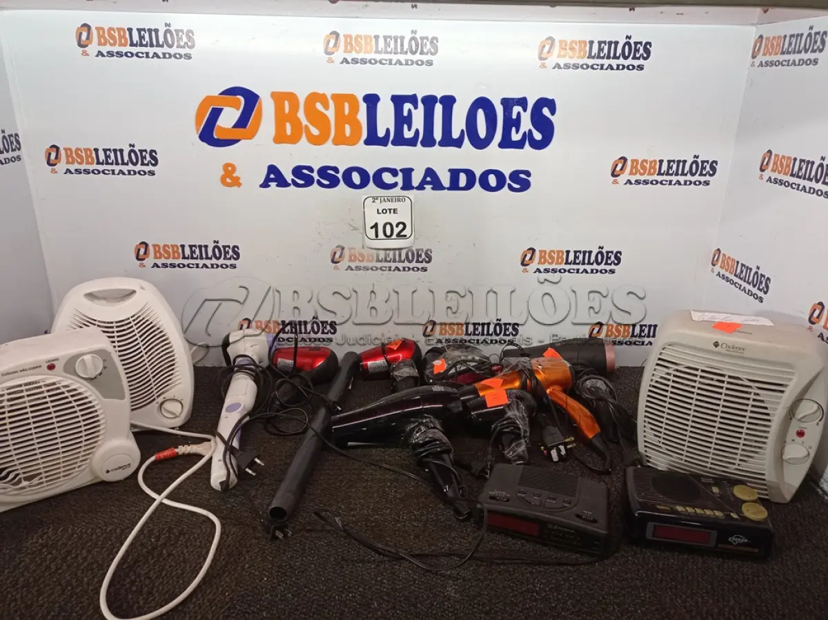 LOTE 102 - 03 AQUECEDORES MARCAS E MODELOS DIVERSOS. (NO ESTADO) ATENÇÃO! FAZER A VISITAÇÃO ANTES DE ARREMATAR, NÃO SABEMOS SE FUNCIONA. LEILÃO NÃO TEM GARANTIA E NEM DEVOLUÇÃO, SUJEITO A POSSÍVEIS AVARIAS VISÍVEIS/OCULTAS E/OU AUSÊNCIA DE COMPONENTES.