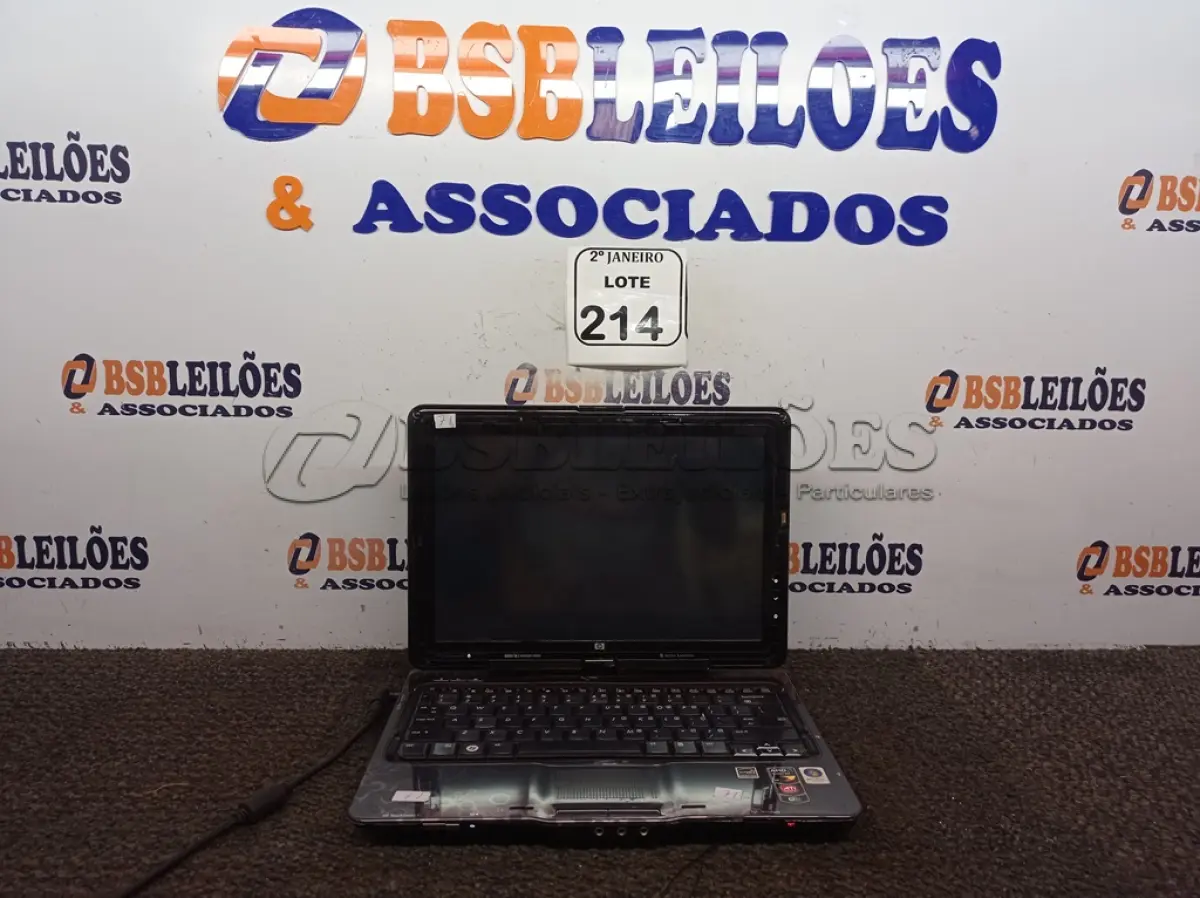LOTE 214 - 01 NOTEBOOK HP S/CARREGADOR. (NO ESTADO) ATENÇÃO! FAZER A VISITAÇÃO ANTES DE ARREMATAR, NÃO SABEMOS SE FUNCIONA. LEILÃO NÃO TEM GARANTIA E NEM DEVOLUÇÃO, SUJEITO A POSSÍVEIS AVARIAS VISÍVEIS/OCULTAS E/OU AUSÊNCIA DE COMPONENTES.