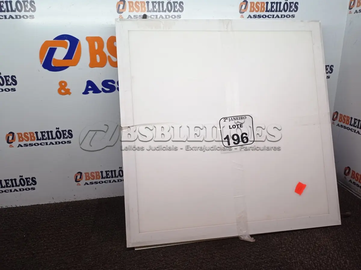 LOTE 196 - 06 PAINÉIS DE LED P/EMBUTIR. (NO ESTADO) ATENÇÃO! FAZER A VISITAÇÃO ANTES DE ARREMATAR, NÃO SABEMOS SE FUNCIONA. LEILÃO NÃO TEM GARANTIA E NEM DEVOLUÇÃO, SUJEITO A POSSÍVEIS AVARIAS VISÍVEIS/OCULTAS E/OU AUSÊNCIA DE COMPONENTES.