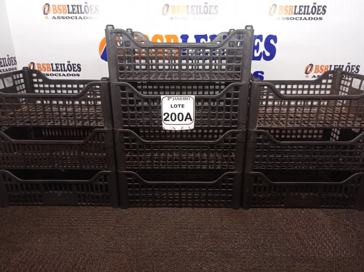 LOTE 200 - 10 CESTOS EM PLÁSTICO. (NO ESTADO) ATENÇÃO! FAZER A VISITAÇÃO ANTES DE ARREMATAR, NÃO SABEMOS SE FUNCIONA. LEILÃO NÃO TEM GARANTIA E NEM DEVOLUÇÃO, SUJEITO A POSSÍVEIS AVARIAS VISÍVEIS/OCULTAS E/OU AUSÊNCIA DE COMPONENTES.