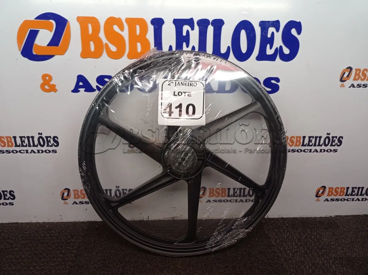 LOTE 410 - 01 RODA P/MOTO CG ARO “17 PARA QUALQUER CG (NOVO). (NO ESTADO) ATENÇÃO! FAZER A VISITAÇÃO ANTES DE ARREMATAR, NÃO SABEMOS SE FUNCIONA. LEILÃO NÃO TEM GARANTIA E NEM DEVOLUÇÃO, SUJEITO A POSSÍVEIS AVARIAS VISÍVEIS/OCULTAS E/OU AUSÊNCIA DE COMPONENTES.