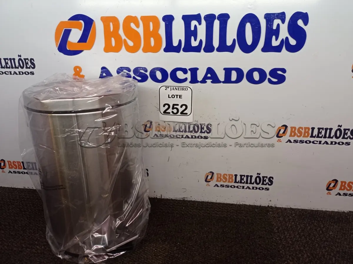 LOTE 252