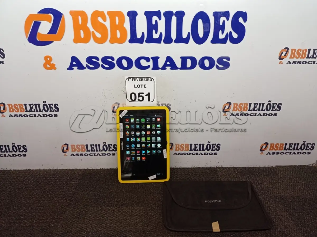 LOTE 051 - 01 TABLET MARCA POSITIVO SEM CARREGADOR. (NO ESTADO) ATENÇÃO! FAZER A VISITAÇÃO ANTES DE ARREMATAR, NÃO SABEMOS SE FUNCIONA. LEILÃO NÃO TEM GARANTIA E NEM DEVOLUÇÃO, SUJEITO A POSSÍVEIS AVARIAS VISÍVEIS/OCULTAS E/OU AUSÊNCIA DE COMPONENTES.