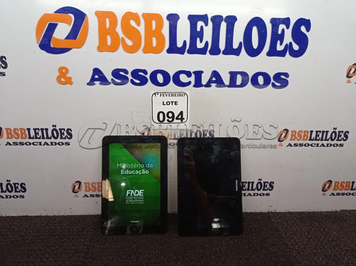 LOTE 094 - 02 TABLET’S COM AVARIAS. (NO ESTADO) ATENÇÃO! FAZER A VISITAÇÃO ANTES DE ARREMATAR, NÃO SABEMOS SE FUNCIONA. LEILÃO NÃO TEM GARANTIA E NEM DEVOLUÇÃO, SUJEITO A POSSÍVEIS AVARIAS VISÍVEIS/OCULTAS E/OU AUSÊNCIA DE COMPONENTES.