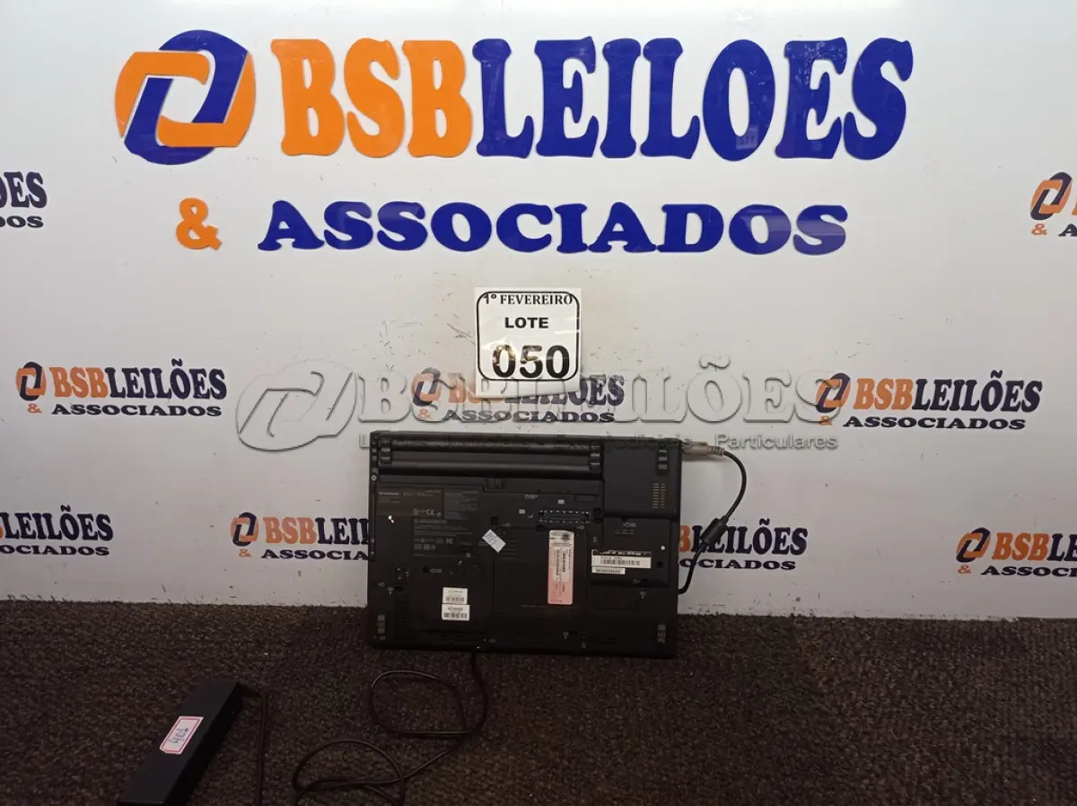 LOTE 050 - 01 NETBOOK I5 X201COM FONTE MARCA LENOVO. (NO ESTADO) ATENÇÃO! FAZER A VISITAÇÃO ANTES DE ARREMATAR, NÃO SABEMOS SE FUNCIONA. LEILÃO NÃO TEM GARANTIA E NEM DEVOLUÇÃO, SUJEITO A POSSÍVEIS AVARIAS VISÍVEIS/OCULTAS E/OU AUSÊNCIA DE COMPONENTES.