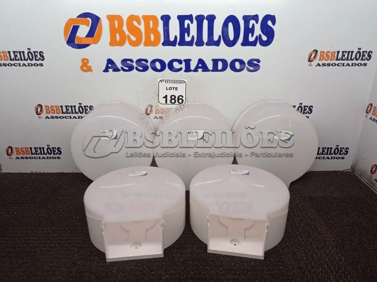 LOTE 186 - 05 DISPENSES PARA PAPEL. (NO ESTADO) ATENÇÃO! FAZER A VISITAÇÃO ANTES DE ARREMATAR, NÃO SABEMOS SE FUNCIONA. LEILÃO NÃO TEM GARANTIA E NEM DEVOLUÇÃO, SUJEITO A POSSÍVEIS AVARIAS VISÍVEIS/OCULTAS E/OU AUSÊNCIA DE COMPONENTES.