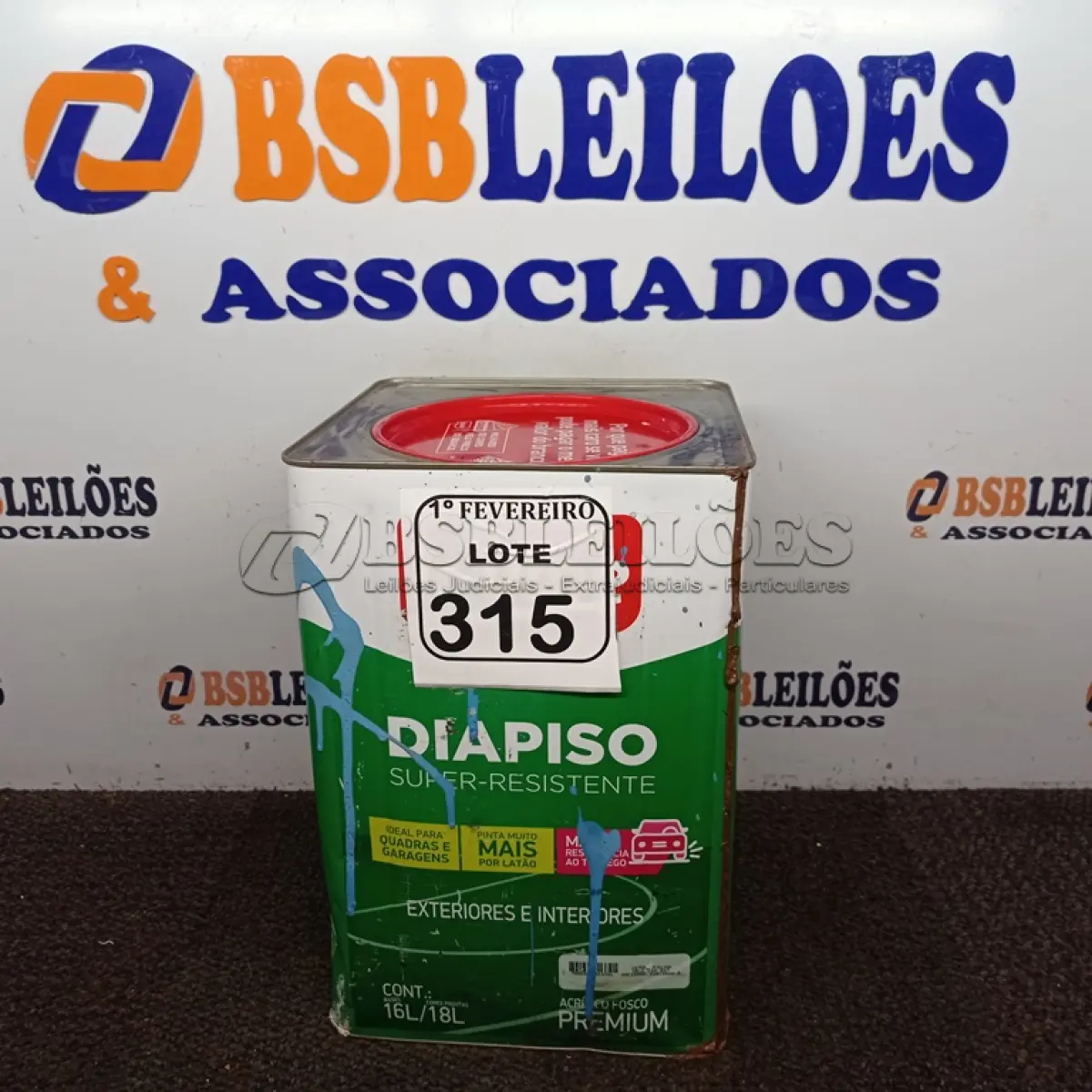 LOTE 315 - 01 LATA DE TINTA DIATEX PISO ACRÍLICO FOSCO NA COR VERDE FOLHA 18L. (NO ESTADO) ATENÇÃO! FAZER A VISITAÇÃO ANTES DE ARREMATAR, NÃO SABEMOS SE FUNCIONA. LEILÃO NÃO TEM GARANTIA E NEM DEVOLUÇÃO, SUJEITO A POSSÍVEIS AVARIAS VISÍVEIS/OCULTAS E/OU AUSÊNCIA DE COMPONENTES.