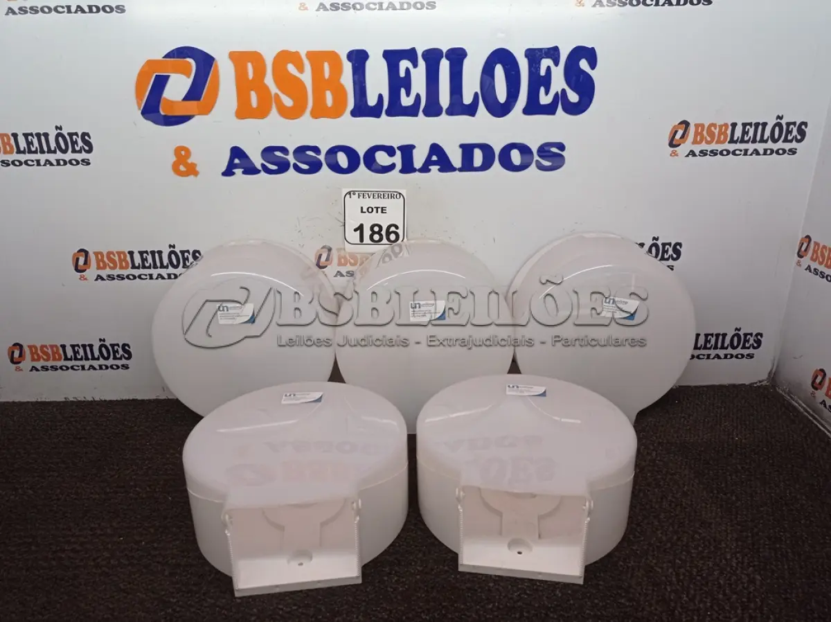 LOTE 186 - 05 DISPENSES PARA PAPEL. (NO ESTADO) ATENÇÃO! FAZER A VISITAÇÃO ANTES DE ARREMATAR, NÃO SABEMOS SE FUNCIONA. LEILÃO NÃO TEM GARANTIA E NEM DEVOLUÇÃO, SUJEITO A POSSÍVEIS AVARIAS VISÍVEIS/OCULTAS E/OU AUSÊNCIA DE COMPONENTES.