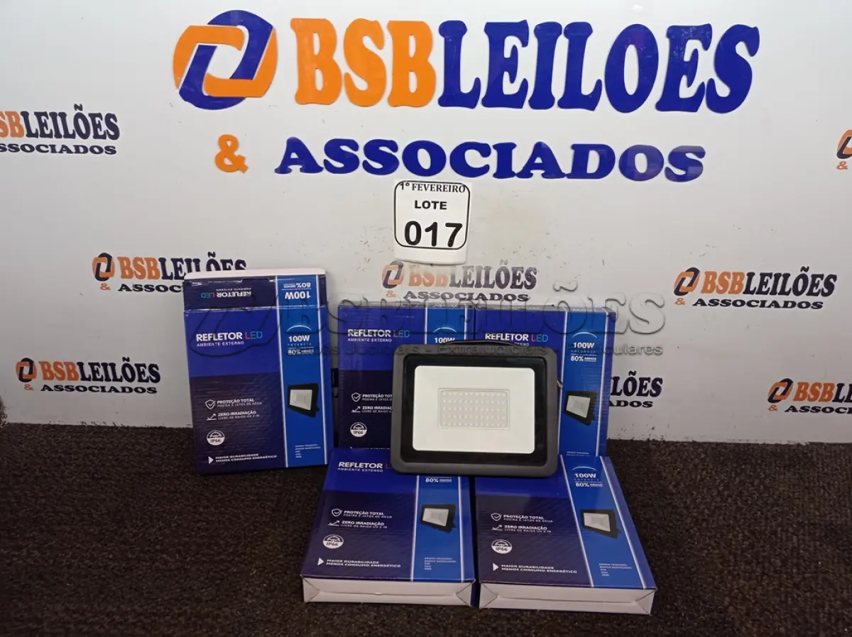 LOTE 017 - 05 REFLETORES LED PARA AMBIENTES EXTERNOS 100W.(NOVO) (NO ESTADO) ATENÇÃO! FAZER A VISITAÇÃO ANTES DE ARREMATAR, NÃO SABEMOS SE FUNCIONA. LEILÃO NÃO TEM GARANTIA E NEM DEVOLUÇÃO, SUJEITO A POSSÍVEIS AVARIAS VISÍVEIS/OCULTAS E/OU AUSÊNCIA DE COMPONENTES.