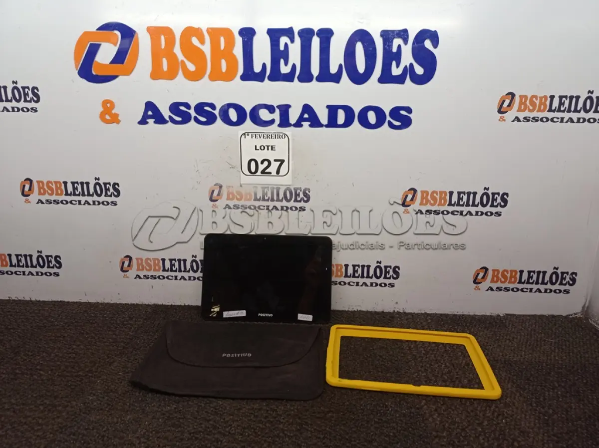 LOTE 027 - 01 TABLET MARCA POSITIVO COM CAPA. (NO ESTADO) ATENÇÃO! FAZER A VISITAÇÃO ANTES DE ARREMATAR, NÃO SABEMOS SE FUNCIONA. LEILÃO NÃO TEM GARANTIA E NEM DEVOLUÇÃO, SUJEITO A POSSÍVEIS AVARIAS VISÍVEIS/OCULTAS E/OU AUSÊNCIA DE COMPONENTES.