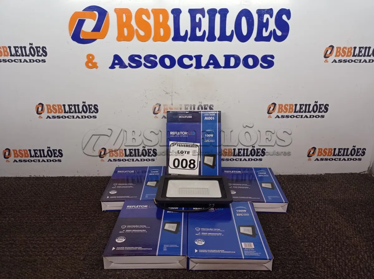 LOTE 008 - 05 REFLETORES LED PARA AMBIENTES EXTERNOS 100W.(NOVO) (NO ESTADO) ATENÇÃO! FAZER A VISITAÇÃO ANTES DE ARREMATAR, NÃO SABEMOS SE FUNCIONA. LEILÃO NÃO TEM GARANTIA E NEM DEVOLUÇÃO, SUJEITO A POSSÍVEIS AVARIAS VISÍVEIS/OCULTAS E/OU AUSÊNCIA DE COMPONENTES.