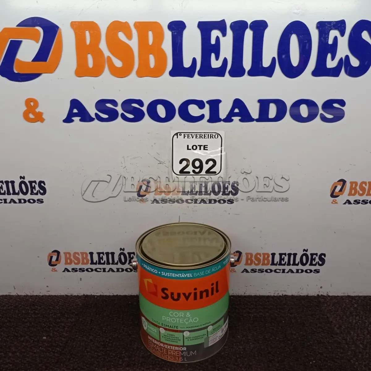 LOTE 292 - 01 LATA DE TINTA ESMALTE PARA MADEIRA E METAIS SUVINIL BRILHANTE PLATINA 3,6L. (NO ESTADO) ATENÇÃO! FAZER A VISITAÇÃO ANTES DE ARREMATAR, NÃO SABEMOS SE FUNCIONA. LEILÃO NÃO TEM GARANTIA E NEM DEVOLUÇÃO, SUJEITO A POSSÍVEIS AVARIAS VISÍVEIS/OCULTAS E/OU AUSÊNCIA DE COMPONENTES.