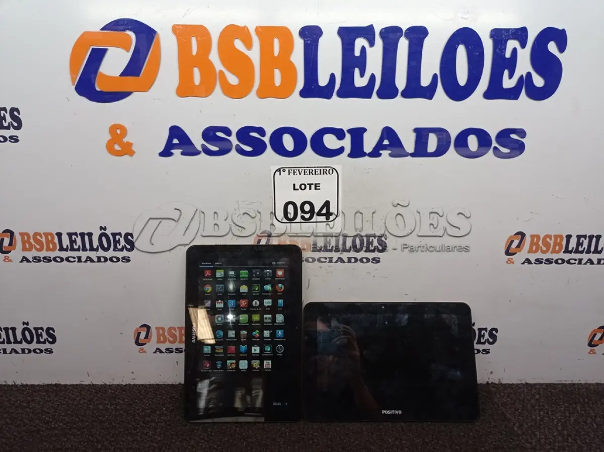 LOTE 094 - 02 TABLET’S COM AVARIAS. (NO ESTADO) ATENÇÃO! FAZER A VISITAÇÃO ANTES DE ARREMATAR, NÃO SABEMOS SE FUNCIONA. LEILÃO NÃO TEM GARANTIA E NEM DEVOLUÇÃO, SUJEITO A POSSÍVEIS AVARIAS VISÍVEIS/OCULTAS E/OU AUSÊNCIA DE COMPONENTES.