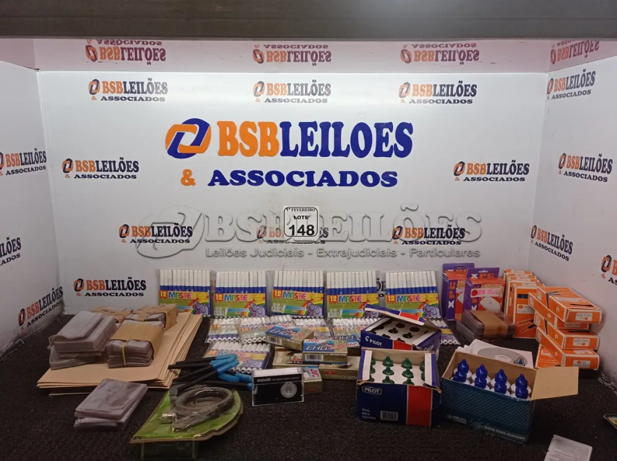 LOTE 148 - 01 LOTE COM VÁRIOS ITENS PARA ESCRITÓRIO. (NO ESTADO) ATENÇÃO! FAZER A VISITAÇÃO ANTES DE ARREMATAR, NÃO SABEMOS SE FUNCIONA. LEILÃO NÃO TEM GARANTIA E NEM DEVOLUÇÃO, SUJEITO A POSSÍVEIS AVARIAS VISÍVEIS/OCULTAS E/OU AUSÊNCIA DE COMPONENTES.