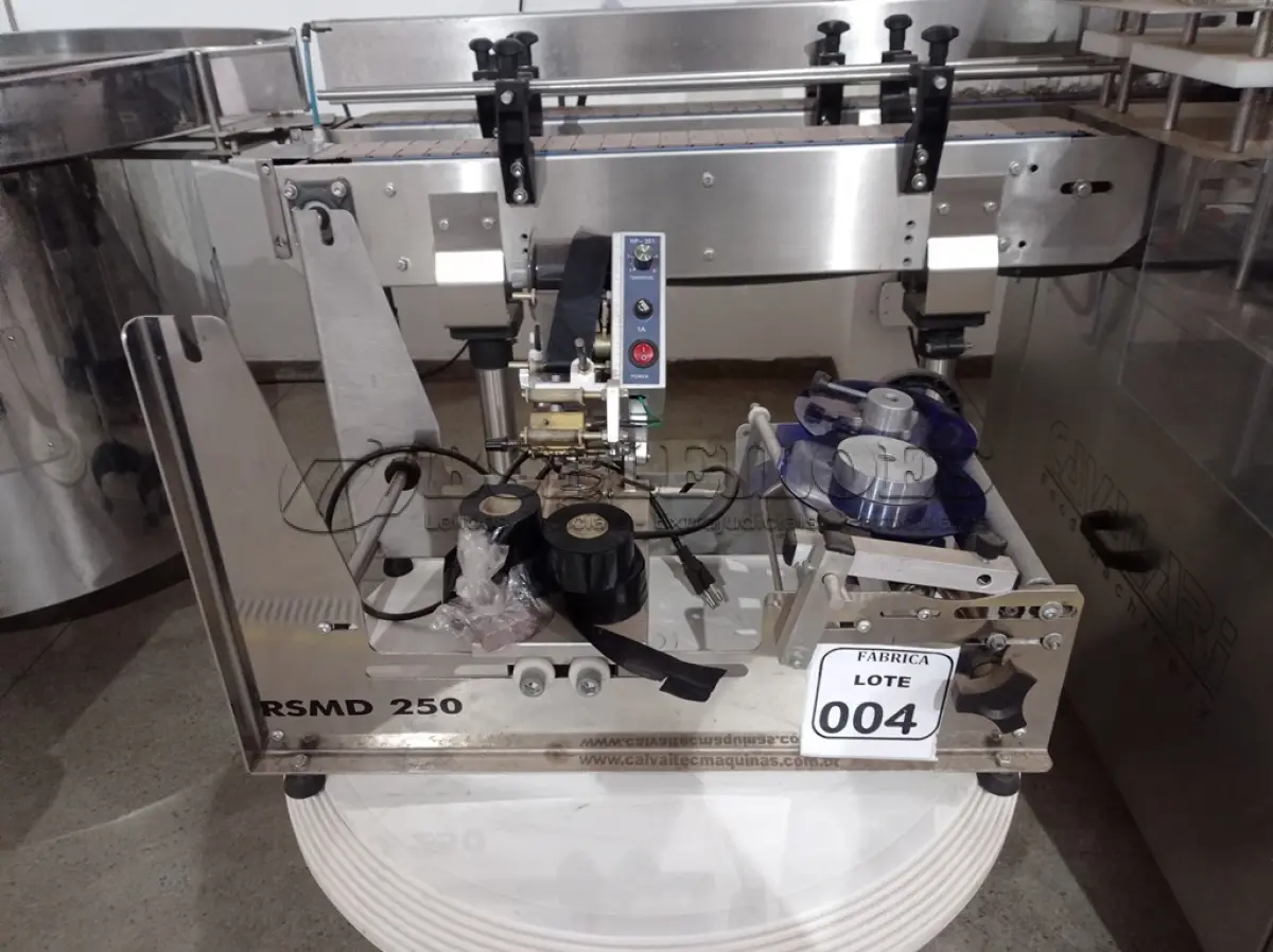LOTE 004 - 01 ROTULADORA E DATADORA MANUAL CAVALTECH. (NO ESTADO) ATENÇÃO! FAZER A VISITAÇÃO ANTES DE ARREMATAR, NÃO SABEMOS SE FUNCIONA. LEILÃO NÃO TEM GARANTIA E NEM DEVOLUÇÃO, SUJEITO A POSSÍVEIS AVARIAS VISÍVEIS/OCULTAS E/OU AUSÊNCIA DE COMPONENTES.