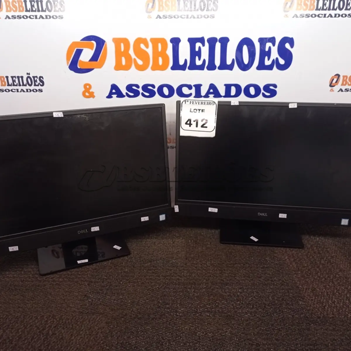 LOTE 412 - 02 MONITORES DELL. (NO ESTADO) ATENÇÃO! FAZER A VISITAÇÃO ANTES DE ARREMATAR, NÃO SABEMOS SE FUNCIONA. LEILÃO NÃO TEM GARANTIA E NEM DEVOLUÇÃO, SUJEITO A POSSÍVEIS AVARIAS VISÍVEIS/OCULTAS E/OU AUSÊNCIA DE COMPONENTES.