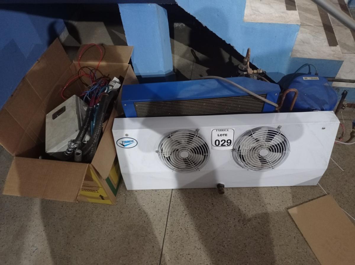 01 UNIDADE CONDENSADORA DANFOSS OP- HJM022D20N. 230VOLTS 2.0 HP.  (NO ESTADO) ATENÇÃO! FAZER A VISITAÇÃO ANTES DE ARREMATAR, NÃO SABEMOS SE FUNCIONA. LEILÃO NÃO TEM GARANTIA E NEM DEVOLUÇÃO, SUJEITO A POSSÍVEIS AVARIAS VISÍVEIS/OCULTAS E/OU AUSÊNCIA DE COMPONENTES.