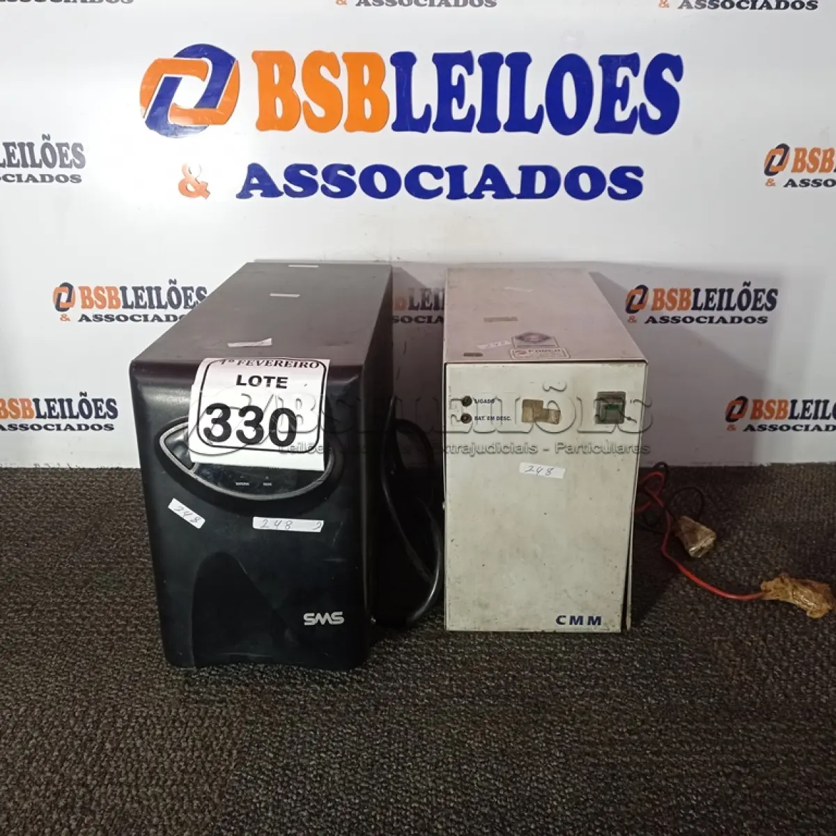 LOTE 330