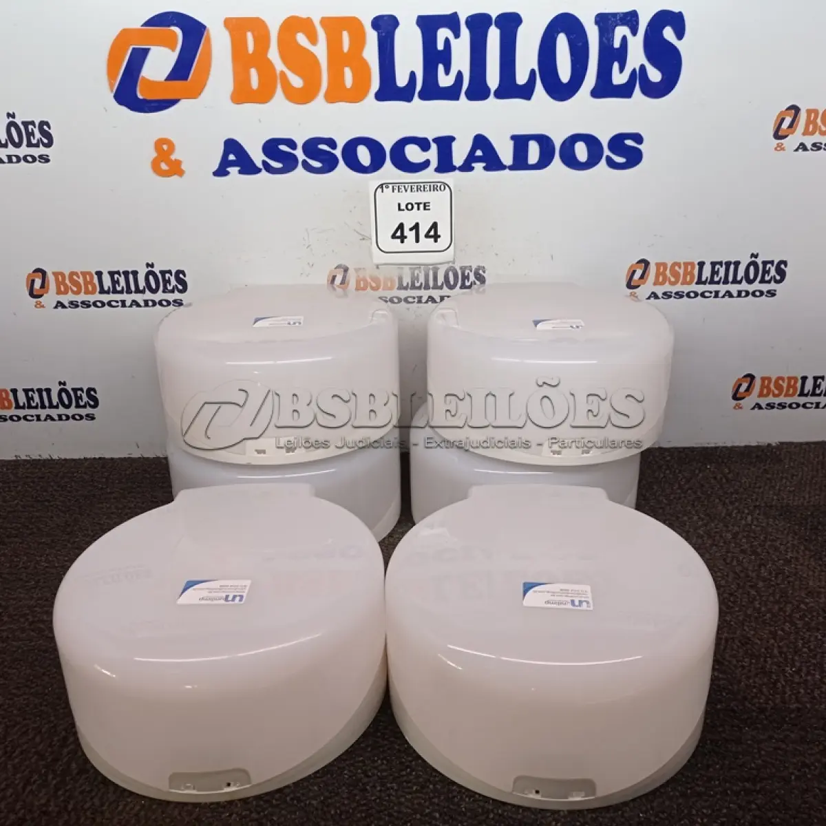 LOTE 414 - 06 DISPENSES DE PAPEL. (NO ESTADO) ATENÇÃO! FAZER A VISITAÇÃO ANTES DE ARREMATAR, NÃO SABEMOS SE FUNCIONA. LEILÃO NÃO TEM GARANTIA E NEM DEVOLUÇÃO, SUJEITO A POSSÍVEIS AVARIAS VISÍVEIS/OCULTAS E/OU AUSÊNCIA DE COMPONENTES.