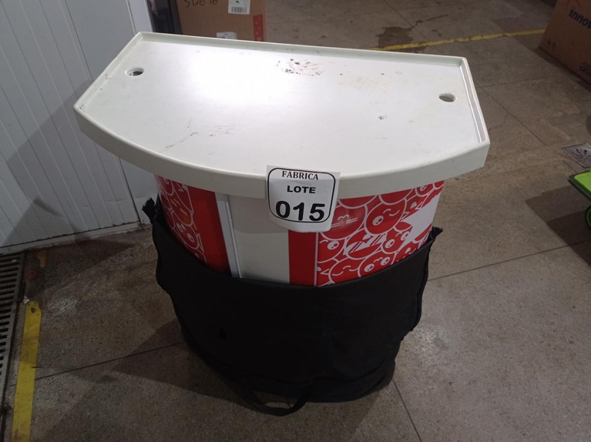 01 MOSTRUÁRIO PARA VENDA. (NO ESTADO) ATENÇÃO! FAZER A VISITAÇÃO ANTES DE ARREMATAR, NÃO SABEMOS SE FUNCIONA. LEILÃO NÃO TEM GARANTIA E NEM DEVOLUÇÃO, SUJEITO A POSSÍVEIS AVARIAS VISÍVEIS/OCULTAS E/OU AUSÊNCIA DE COMPONENTES.