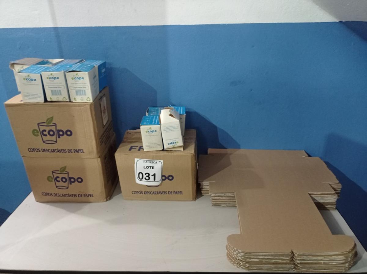 01 LOTE COM COPOS DESCARTÁVEIS EM PAPEL. (NO ESTADO) ATENÇÃO! FAZER A VISITAÇÃO ANTES DE ARREMATAR, NÃO SABEMOS SE FUNCIONA. LEILÃO NÃO TEM GARANTIA E NEM DEVOLUÇÃO, SUJEITO A POSSÍVEIS AVARIAS VISÍVEIS/OCULTAS E/OU AUSÊNCIA DE COMPONENTES.