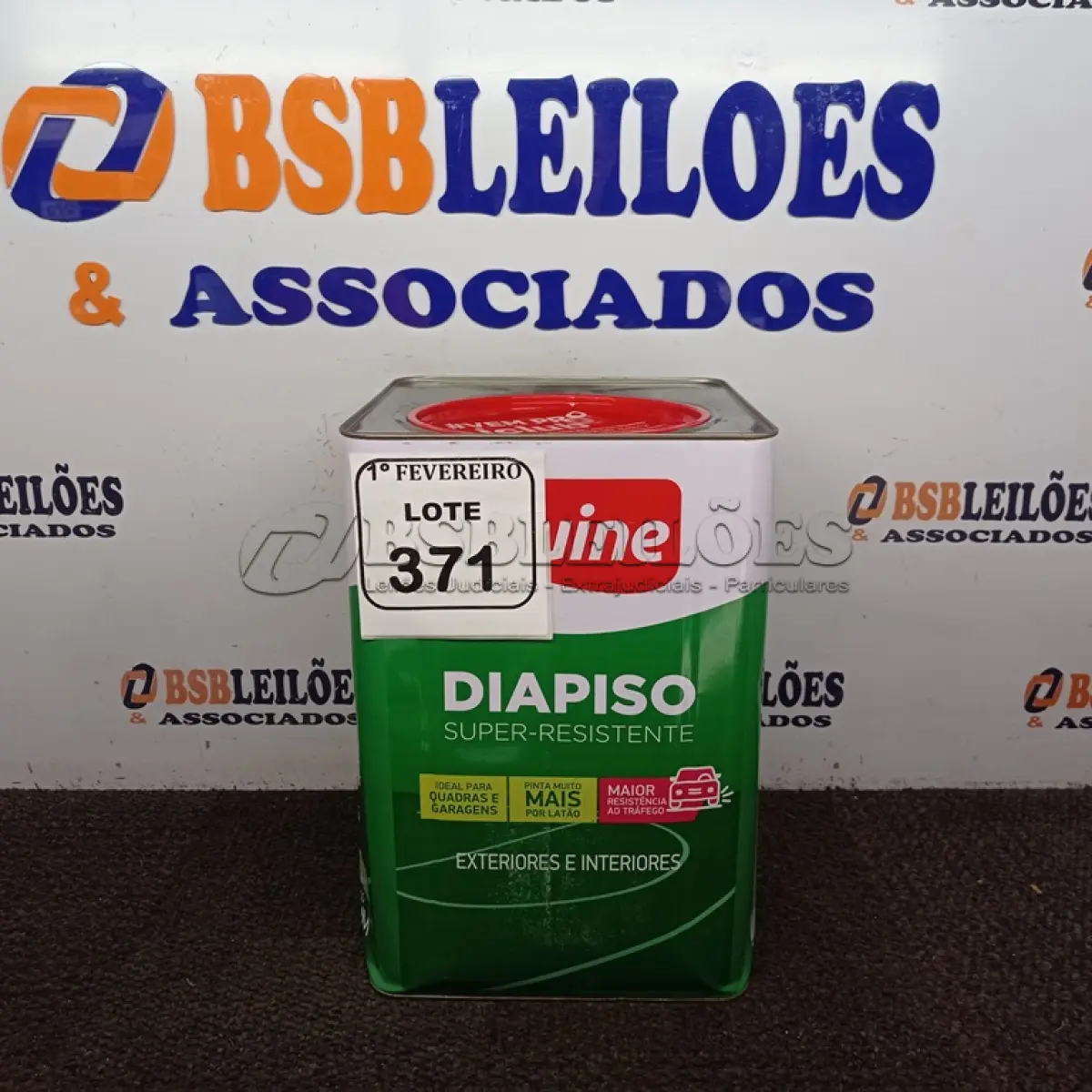 LOTE 371 - 01 LATA DE TINTA DIA PISO IQUINE ACRÍLICO FOSCO NA COR VERDE FOLHA 18L. (NO ESTADO) ATENÇÃO! FAZER A VISITAÇÃO ANTES DE ARREMATAR, NÃO SABEMOS SE FUNCIONA. LEILÃO NÃO TEM GARANTIA E NEM DEVOLUÇÃO, SUJEITO A POSSÍVEIS AVARIAS VISÍVEIS/OCULTAS E/OU AUSÊNCIA DE COMPONENTES.