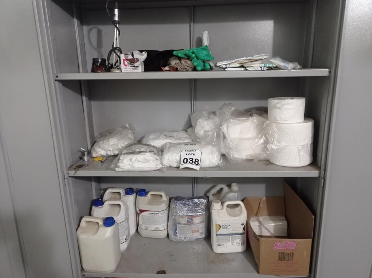 01 LOTE COM MATERIAIS PARA LIMPEZA. (NO ESTADO) ATENÇÃO! FAZER A VISITAÇÃO ANTES DE ARREMATAR, NÃO SABEMOS SE FUNCIONA. LEILÃO NÃO TEM GARANTIA E NEM DEVOLUÇÃO, SUJEITO A POSSÍVEIS AVARIAS VISÍVEIS/OCULTAS E/OU AUSÊNCIA DE COMPONENTES.