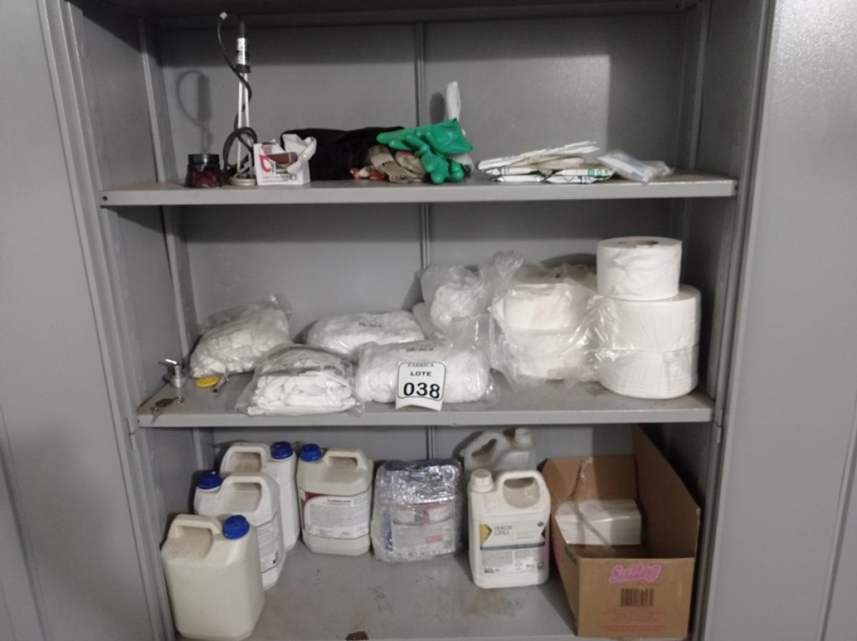 01 LOTE COM MATERIAIS PARA LIMPEZA. (NO ESTADO) ATENÇÃO! FAZER A VISITAÇÃO ANTES DE ARREMATAR, NÃO SABEMOS SE FUNCIONA. LEILÃO NÃO TEM GARANTIA E NEM DEVOLUÇÃO, SUJEITO A POSSÍVEIS AVARIAS VISÍVEIS/OCULTAS E/OU AUSÊNCIA DE COMPONENTES.