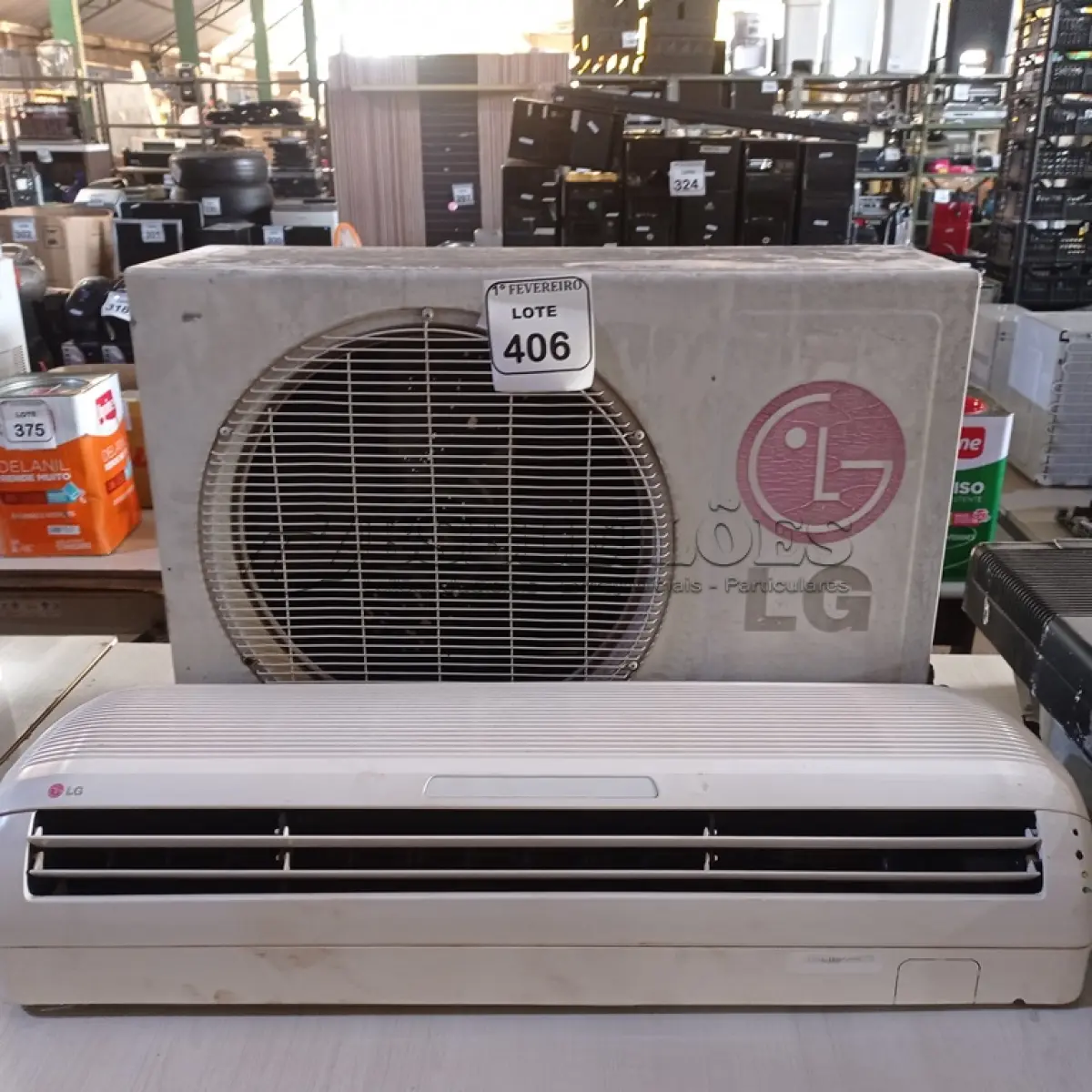 LOTE 406 - 01 AR CONDICIONADO LG 10.000BTUS ATÉ 14.000BTUS. (NO ESTADO) ATENÇÃO! FAZER A VISITAÇÃO ANTES DE ARREMATAR, NÃO SABEMOS SE FUNCIONA. LEILÃO NÃO TEM GARANTIA E NEM DEVOLUÇÃO, SUJEITO A POSSÍVEIS AVARIAS VISÍVEIS/OCULTAS E/OU AUSÊNCIA DE COMPONENTES.