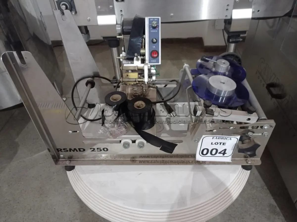 LOTE 004 - 01 ROTULADORA E DATADORA MANUAL CAVALTECH. (NO ESTADO) ATENÇÃO! FAZER A VISITAÇÃO ANTES DE ARREMATAR, NÃO SABEMOS SE FUNCIONA. LEILÃO NÃO TEM GARANTIA E NEM DEVOLUÇÃO, SUJEITO A POSSÍVEIS AVARIAS VISÍVEIS/OCULTAS E/OU AUSÊNCIA DE COMPONENTES.
