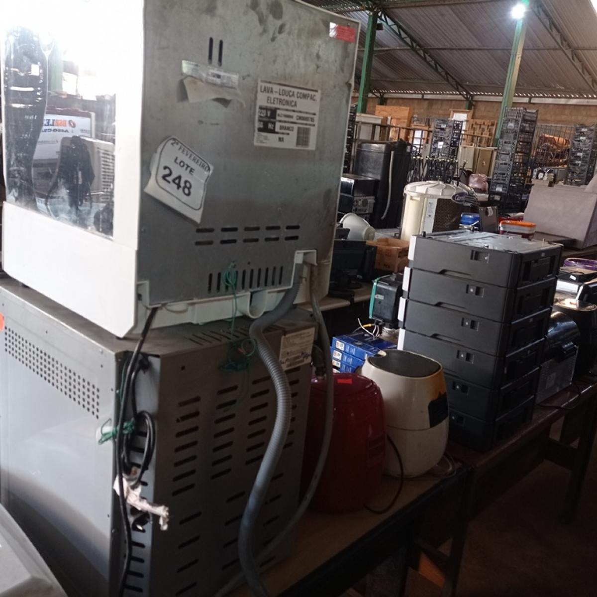 LOTE 248