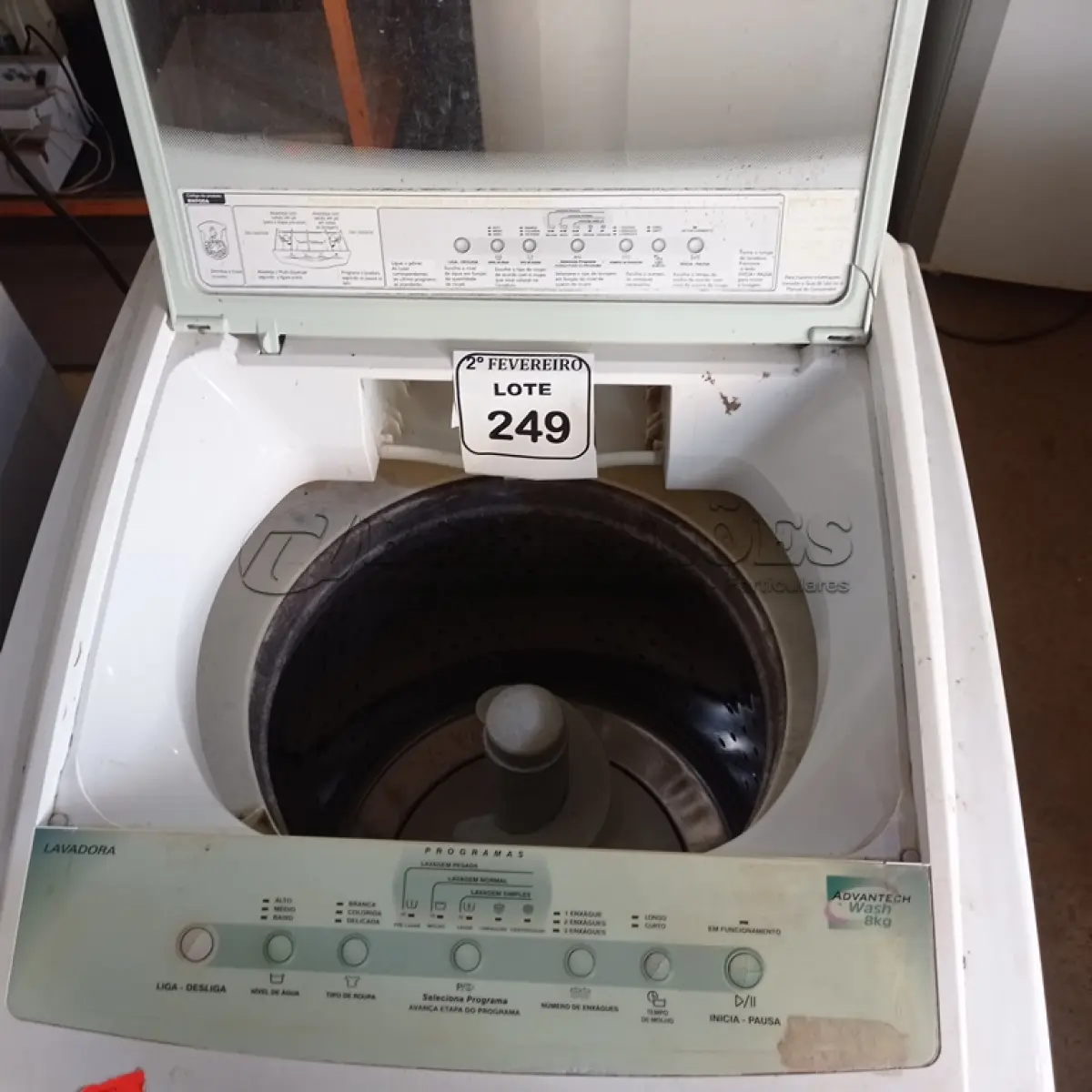 LOTE 249