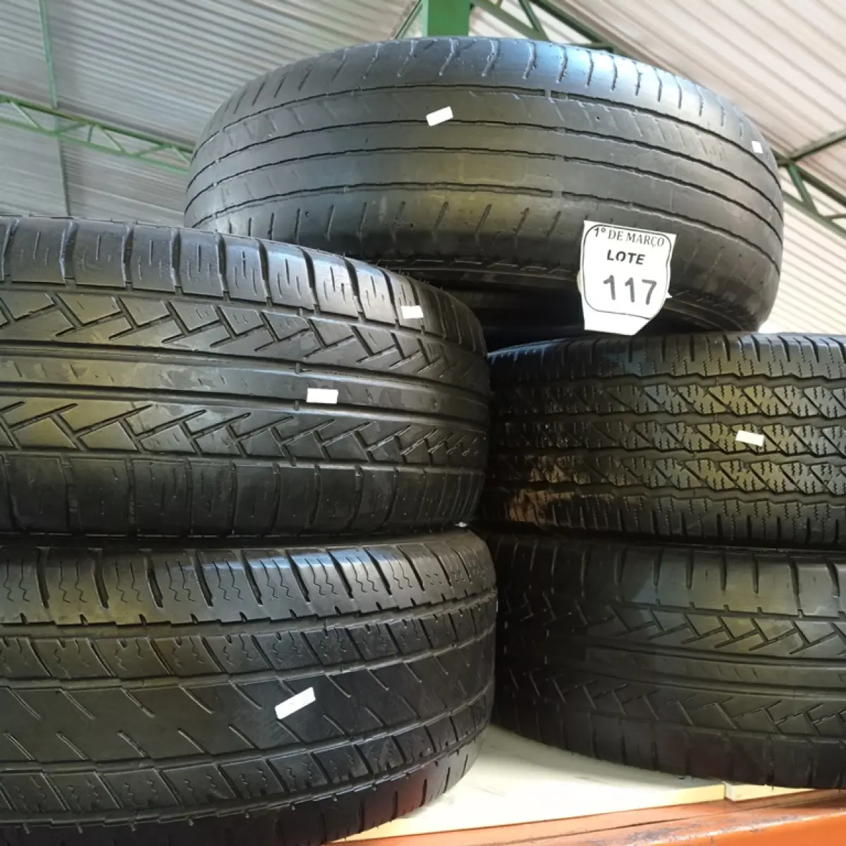05 PNEUS USADOS 265-65 ARO 17. (NO ESTADO) ATENÇÃO! FAZER A VISITAÇÃO ANTES DE ARREMATAR, NÃO SABEMOS SE FUNCIONA. LEILÃO NÃO TEM GARANTIA E NEM DEVOLUÇÃO, SUJEITO A POSSÍVEIS AVARIAS VISÍVEIS/OCULTAS E/OU AUSÊNCIA DE COMPONENTES.