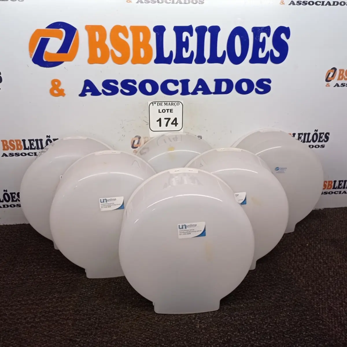 06 DISPENSES DE PAPEL PARA BANHEIRO. (NOVO) (NO ESTADO) ATENÇÃO! FAZER A VISITAÇÃO ANTES DE ARREMATAR, NÃO SABEMOS SE FUNCIONA. LEILÃO NÃO TEM GARANTIA E NEM DEVOLUÇÃO, SUJEITO A POSSÍVEIS AVARIAS VISÍVEIS/OCULTAS E/OU AUSÊNCIA DE COMPONENTES.