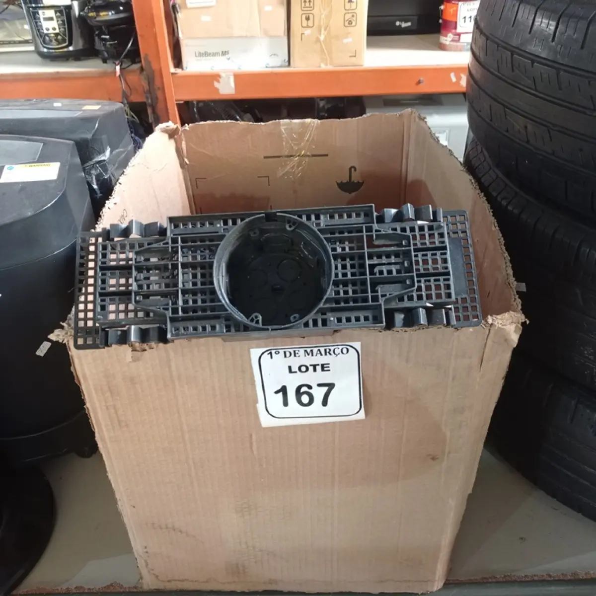 01 LOTE COM CAIXAS DE LUZ PARA LAJOTA. (NOVO) (NO ESTADO) ATENÇÃO! FAZER A VISITAÇÃO ANTES DE ARREMATAR, NÃO SABEMOS SE FUNCIONA. LEILÃO NÃO TEM GARANTIA E NEM DEVOLUÇÃO, SUJEITO A POSSÍVEIS AVARIAS VISÍVEIS/OCULTAS E/OU AUSÊNCIA DE COMPONENTES.