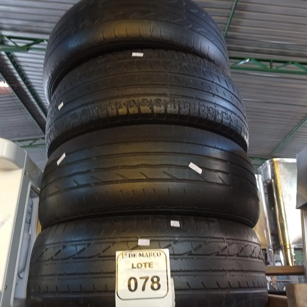 04 PNEUS USADOS 205-55 ARO 16. (NO ESTADO) ATENÇÃO! FAZER A VISITAÇÃO ANTES DE ARREMATAR, NÃO SABEMOS SE FUNCIONA. LEILÃO NÃO TEM GARANTIA E NEM DEVOLUÇÃO, SUJEITO A POSSÍVEIS AVARIAS VISÍVEIS/OCULTAS E/OU AUSÊNCIA DE COMPONENTES.