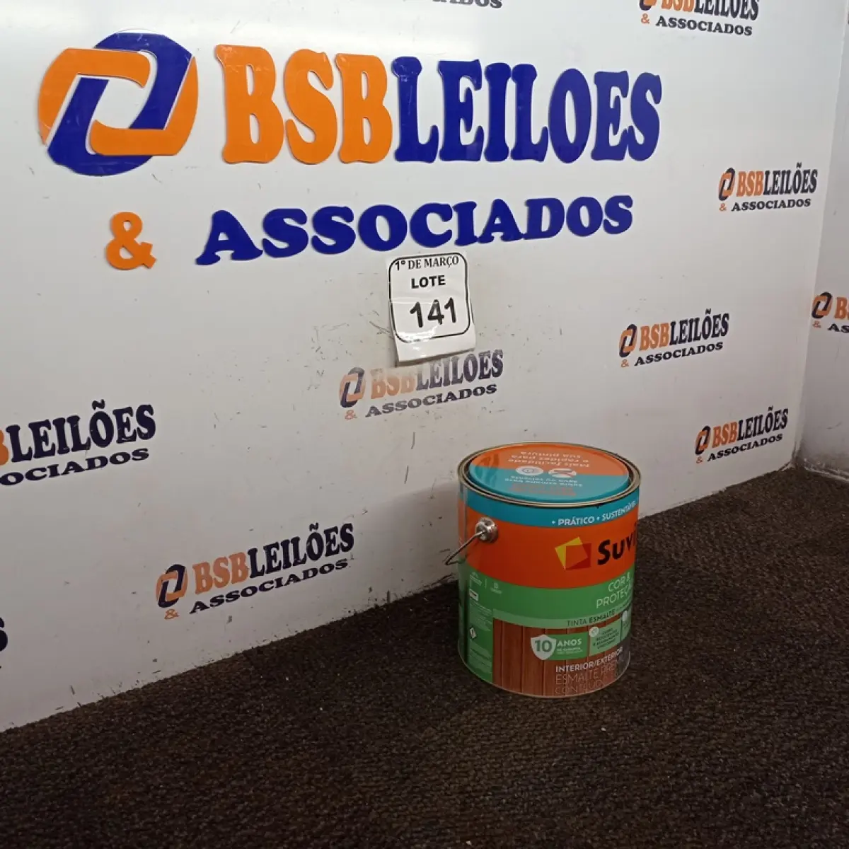 01 LATA DE TINTA ESMALTE PARA MADEIRAS E METAIS NA COR BRILHANTE VERMELHO DE 3,6L MARCA SUVINIL. (NOVO) (NO ESTADO) ATENÇÃO! FAZER A VISITAÇÃO ANTES DE ARREMATAR, NÃO SABEMOS SE FUNCIONA. LEILÃO NÃO TEM GARANTIA E NEM DEVOLUÇÃO, SUJEITO A POSSÍVEIS AVARIAS VISÍVEIS/OCULTAS E/OU AUSÊNCIA DE COMPONENTES.