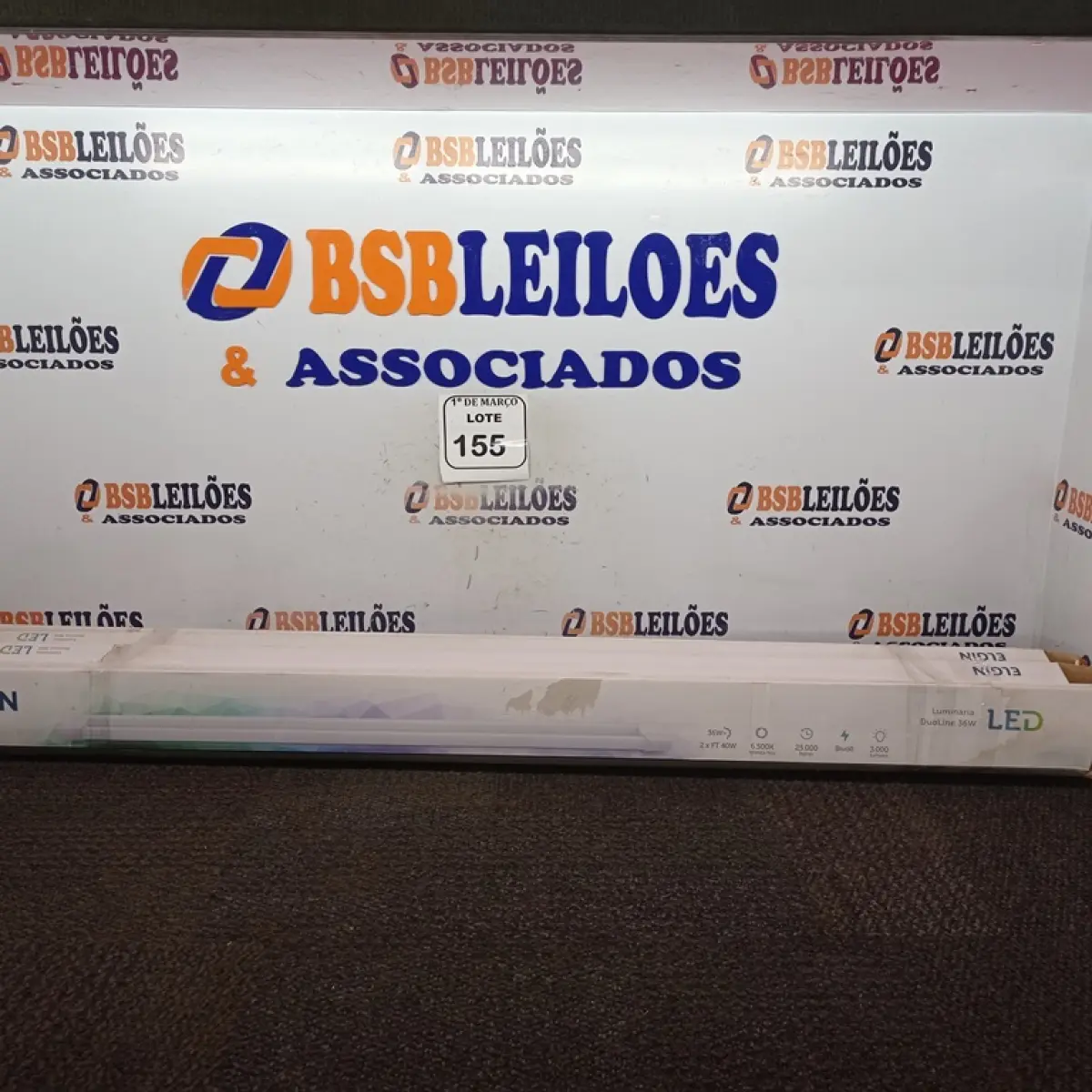05 LUMINÁRIAS LED DUOLINE 36W MARCA ELGIN. (NOVO) (NO ESTADO) ATENÇÃO! FAZER A VISITAÇÃO ANTES DE ARREMATAR, NÃO SABEMOS SE FUNCIONA. LEILÃO NÃO TEM GARANTIA E NEM DEVOLUÇÃO, SUJEITO A POSSÍVEIS AVARIAS VISÍVEIS/OCULTAS E/OU AUSÊNCIA DE COMPONENTES.
