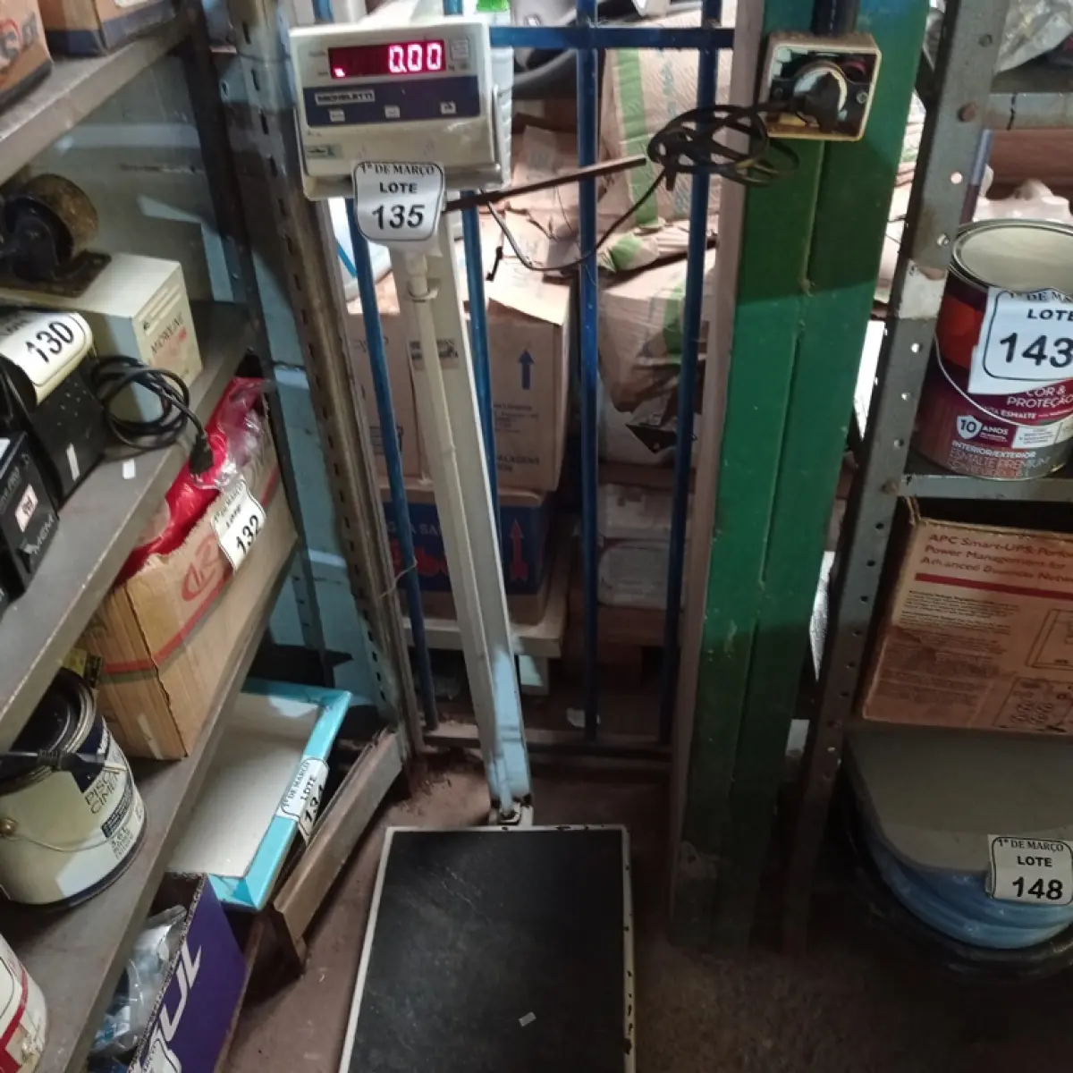 01 BALANÇA DIGITAL MÁXIMO DE 200K MARCA MICHELETTI. (NO ESTADO) ATENÇÃO! FAZER A VISITAÇÃO ANTES DE ARREMATAR, NÃO SABEMOS SE FUNCIONA. LEILÃO NÃO TEM GARANTIA E NEM DEVOLUÇÃO, SUJEITO A POSSÍVEIS AVARIAS VISÍVEIS/OCULTAS E/OU AUSÊNCIA DE COMPONENTES.