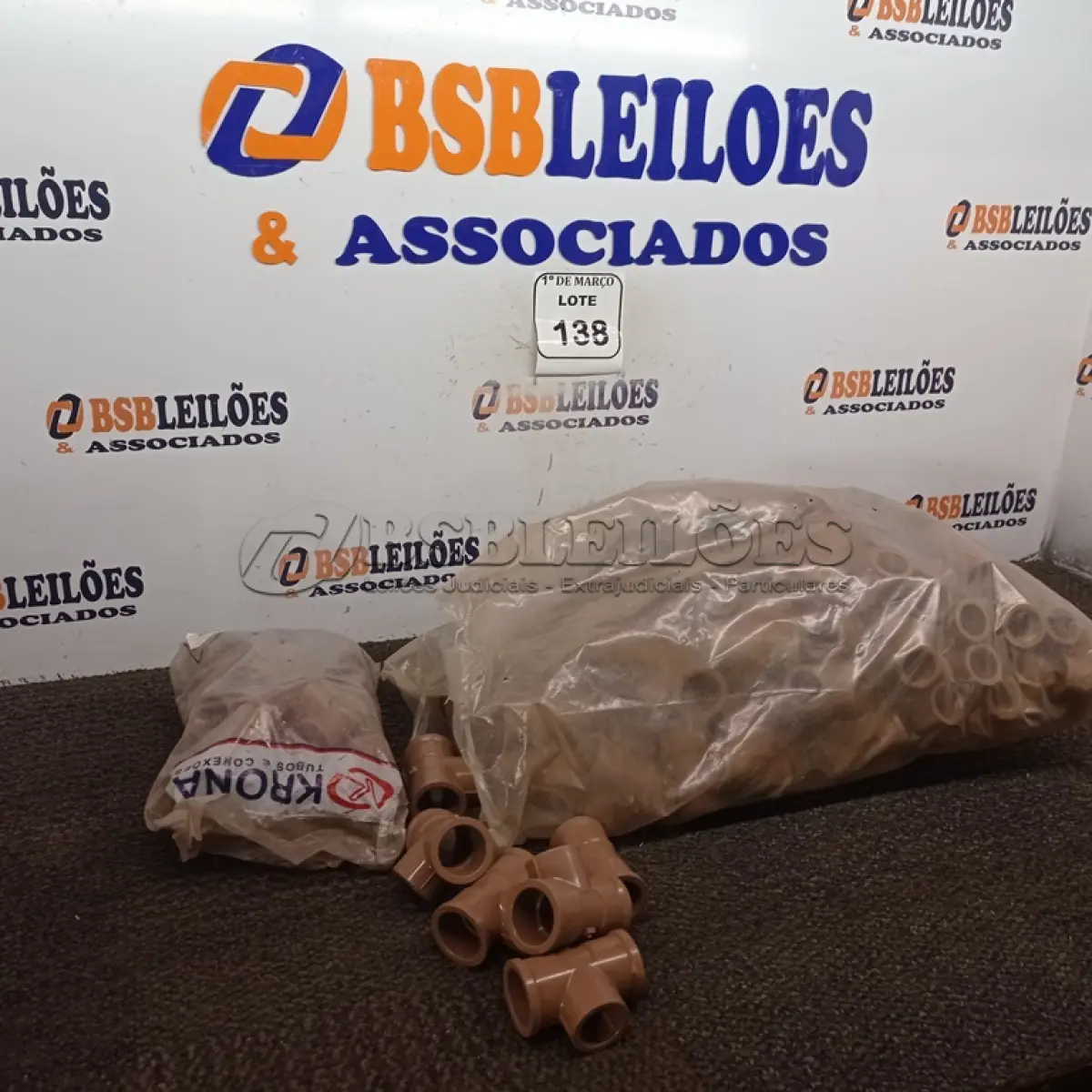 LOTE 138 - 97 UNIDADES DE TE-SMP SOLD 25 ¾ E 32 UNIDADES DE TE-SMP-SOLD 32 ¾. (NOVO) (NO ESTADO) ATENÇÃO! FAZER A VISITAÇÃO ANTES DE ARREMATAR, NÃO SABEMOS SE FUNCIONA. LEILÃO NÃO TEM GARANTIA E NEM DEVOLUÇÃO, SUJEITO A POSSÍVEIS AVARIAS VISÍVEIS/OCULTAS E/OU AUSÊNCIA DE COMPONENTES.