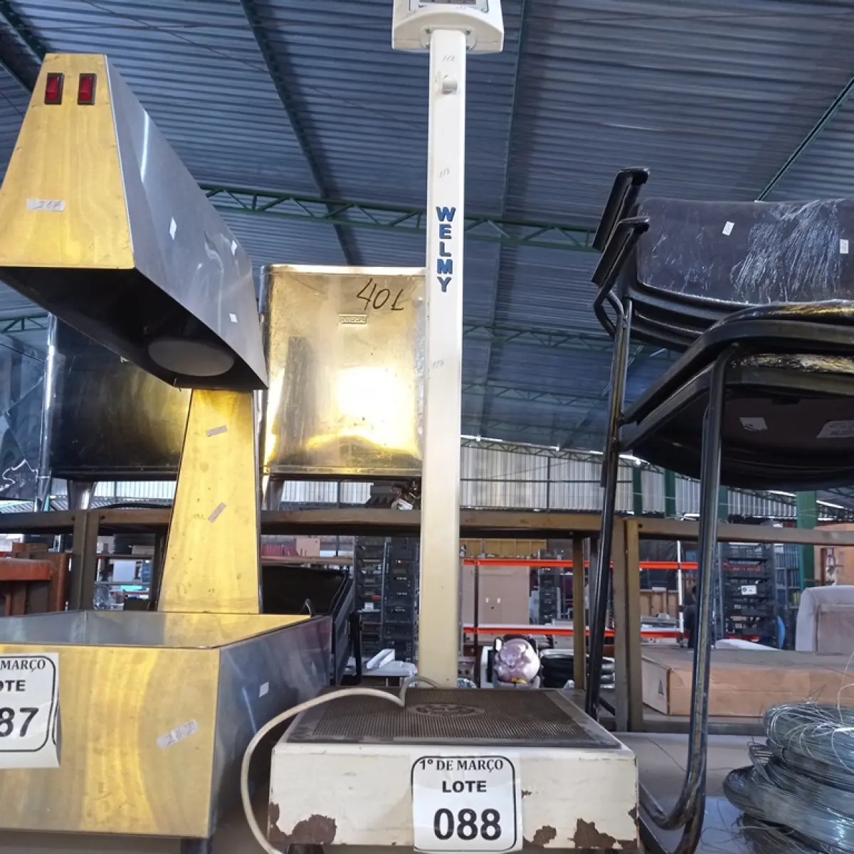 01 BALANÇA DIGITAL MÁXIMO 200KG MARCA WELMY. (NO ESTADO) ATENÇÃO! FAZER A VISITAÇÃO ANTES DE ARREMATAR, NÃO SABEMOS SE FUNCIONA. LEILÃO NÃO TEM GARANTIA E NEM DEVOLUÇÃO, SUJEITO A POSSÍVEIS AVARIAS VISÍVEIS/OCULTAS E/OU AUSÊNCIA DE COMPONENTES.