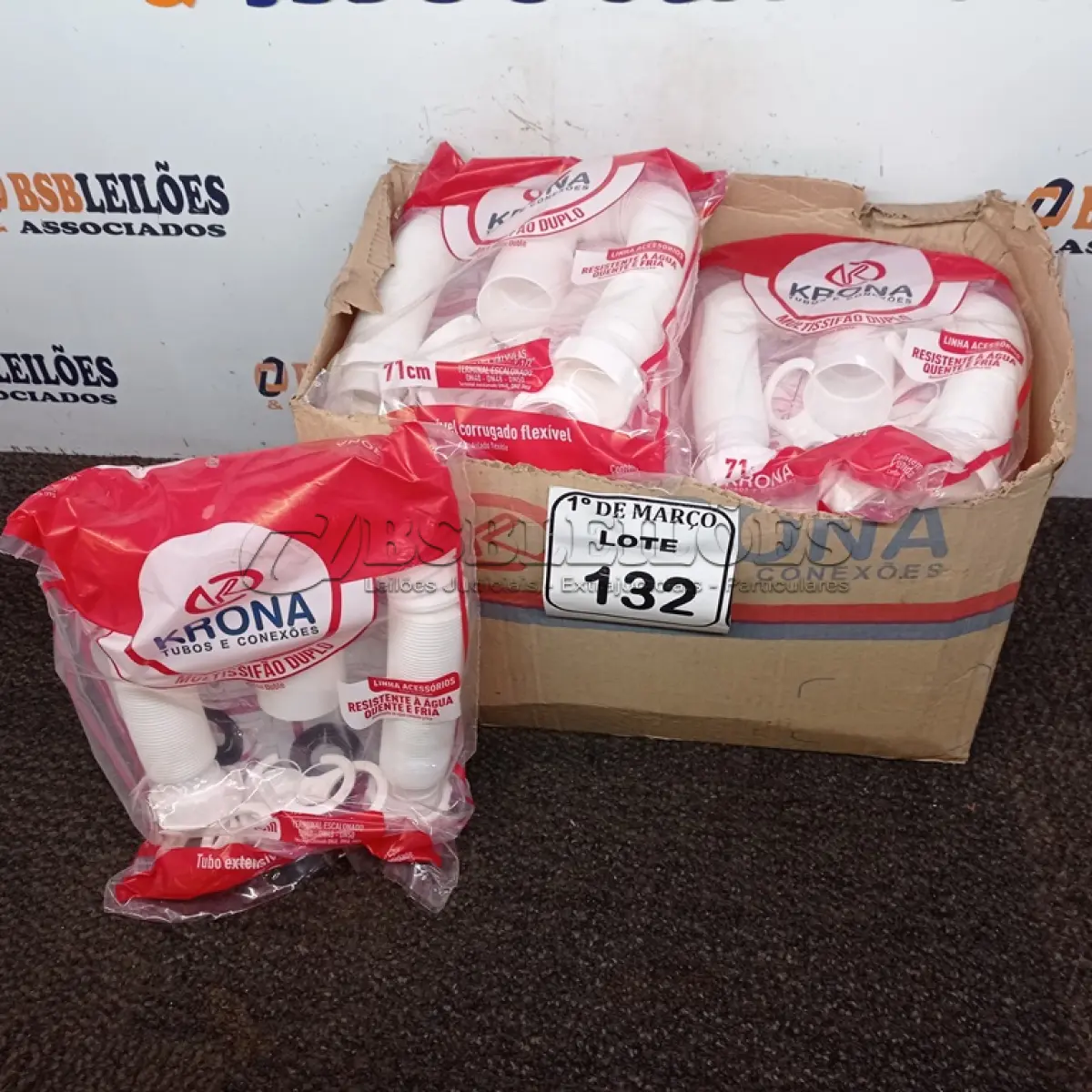 LOTE 132 - 12 MULTI SIFÃO DUPLO MARCA KRONA. (NOVO) (NO ESTADO) ATENÇÃO! FAZER A VISITAÇÃO ANTES DE ARREMATAR, NÃO SABEMOS SE FUNCIONA. LEILÃO NÃO TEM GARANTIA E NEM DEVOLUÇÃO, SUJEITO A POSSÍVEIS AVARIAS VISÍVEIS/OCULTAS E/OU AUSÊNCIA DE COMPONENTES.